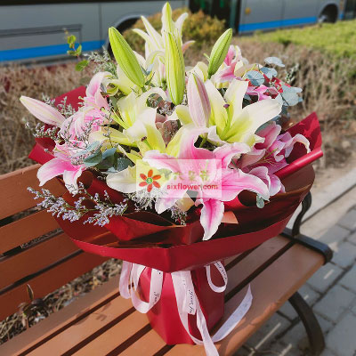 延边8支多头百合，万事如意喜上加喜